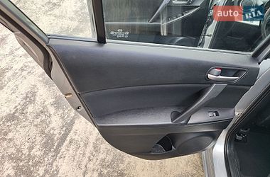 Седан Mazda 3 2013 в Хмельницком