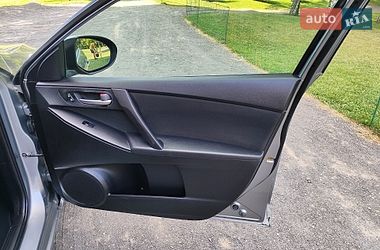 Седан Mazda 3 2013 в Хмельницком