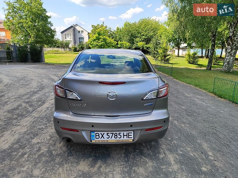 Седан Mazda 3 2013 в Хмельницком