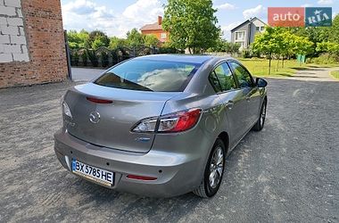 Седан Mazda 3 2013 в Хмельницком