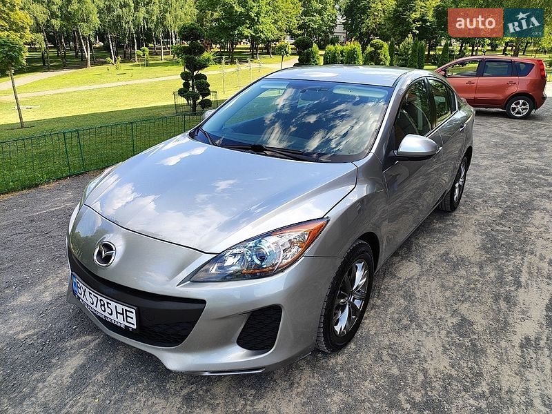 Седан Mazda 3 2013 в Хмельницком