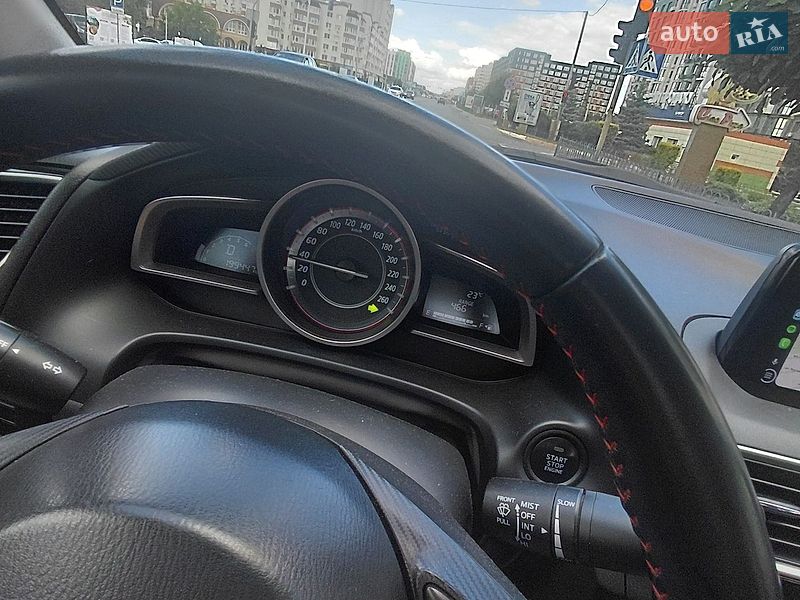 Седан Mazda 3 2014 в Києві