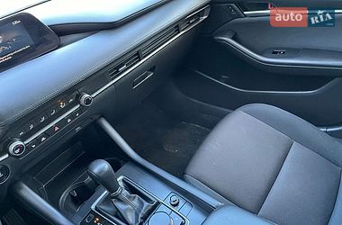 Седан Mazda 3 2021 в Волочиську
