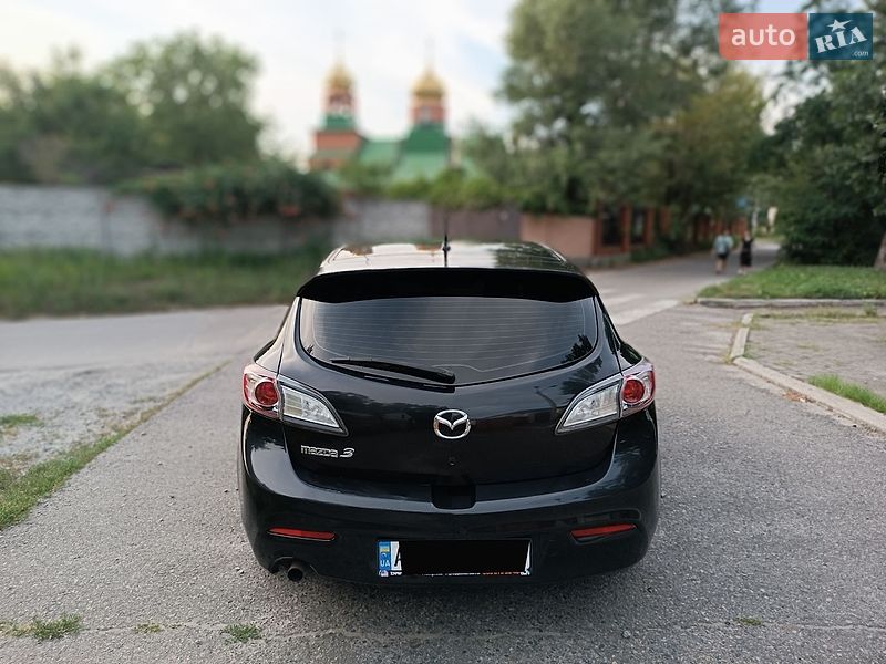 Хэтчбек Mazda 3 2012 в Днепре