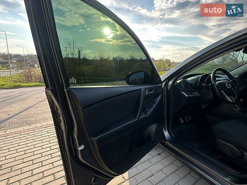 Хэтчбек Mazda 3 2009 в Кременце