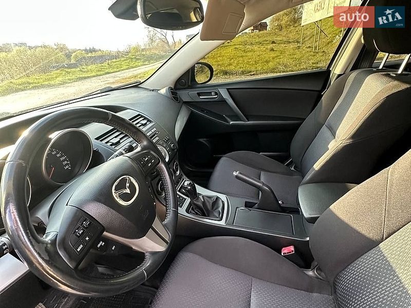 Хэтчбек Mazda 3 2009 в Кременце