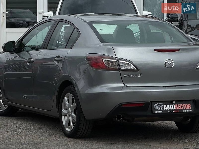 Седан Mazda 3 2010 в Харькове