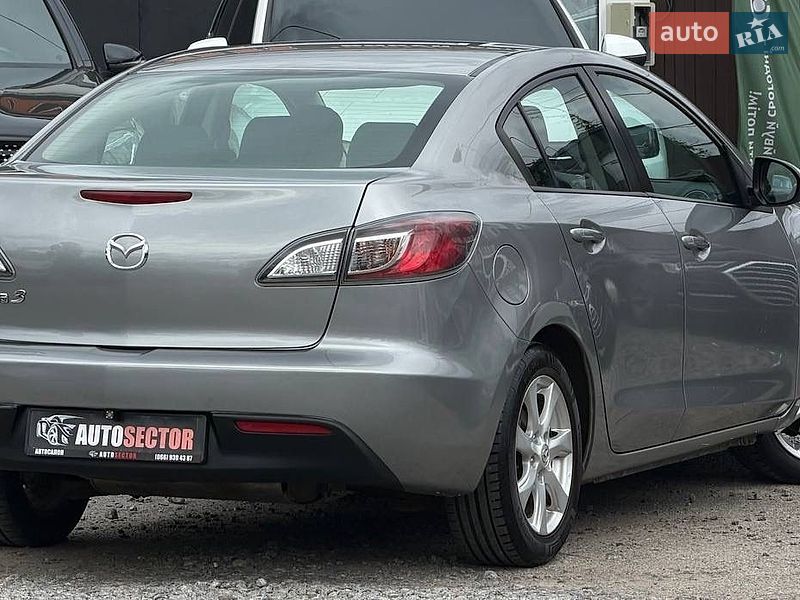 Седан Mazda 3 2010 в Харькове