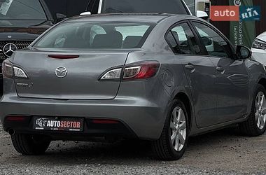 Седан Mazda 3 2010 в Харькове
