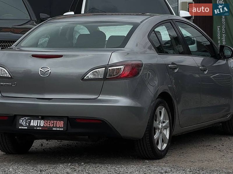 Седан Mazda 3 2010 в Харькове