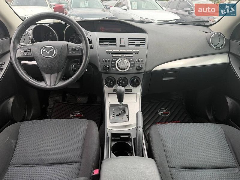 Седан Mazda 3 2010 в Харькове