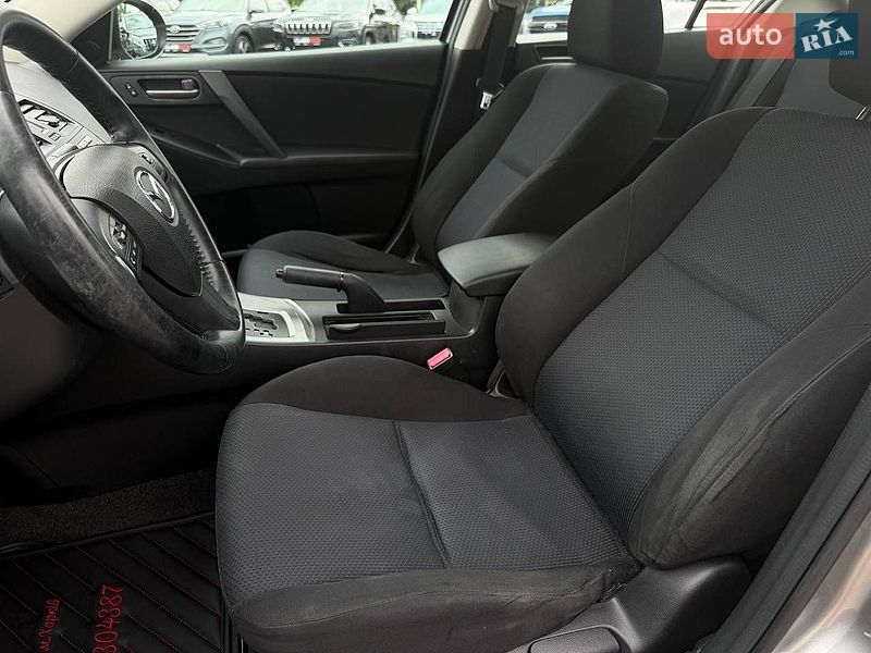 Седан Mazda 3 2010 в Харькове
