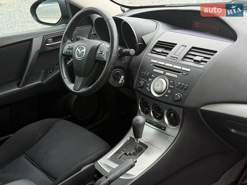 Седан Mazda 3 2010 в Харькове