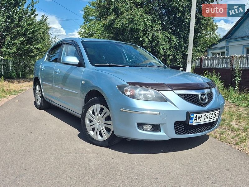 Mazda 3, фото з оголошення