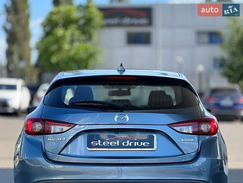 Хэтчбек Mazda 3 2016 в Николаеве