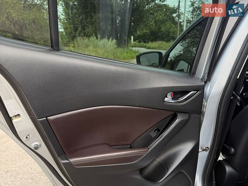 Седан Mazda 3 2018 в Днепре фото 31 Седан Mazda 3 2018 в Днепре