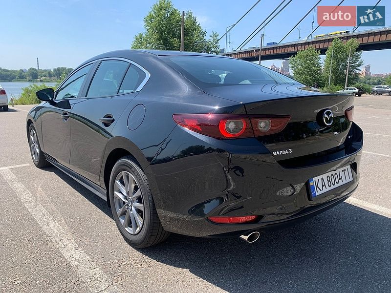 Седан Mazda 3 2024 в Киеве