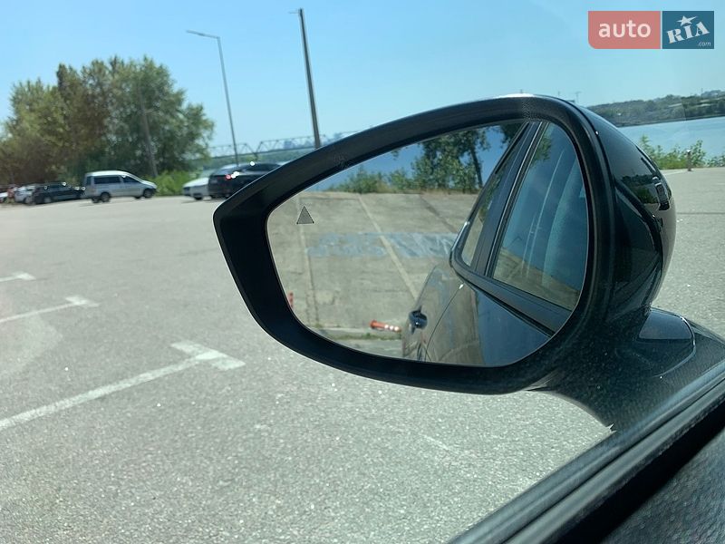 Седан Mazda 3 2024 в Киеве