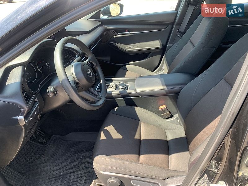 Седан Mazda 3 2024 в Киеве