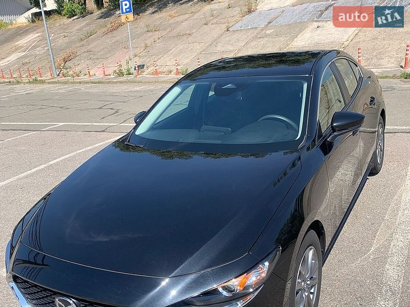 Седан Mazda 3 2024 в Киеве