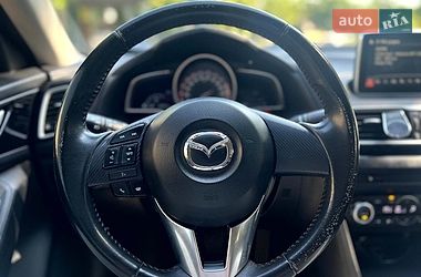 Седан Mazda 3 2014 в Киеве