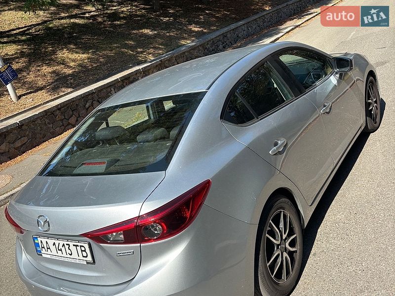 Седан Mazda 3 2017 в Києві