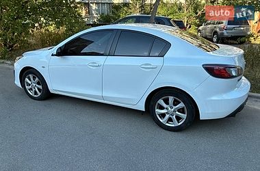 Седан Mazda 3 2011 в Києві