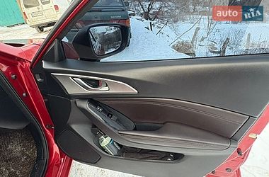 Седан Mazda 3 2018 в Харкові