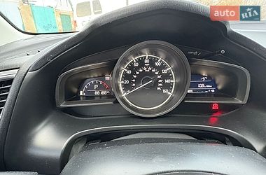 Седан Mazda 3 2018 в Харкові