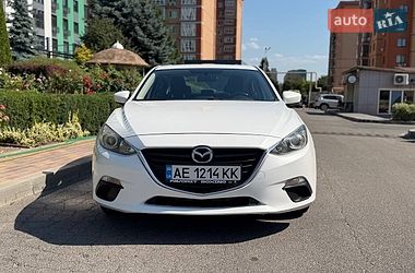 Седан Mazda 3 2013 в Днепре