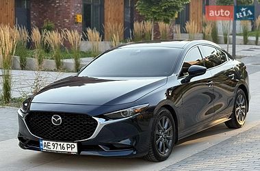 Седан Mazda 3 2019 в Днепре