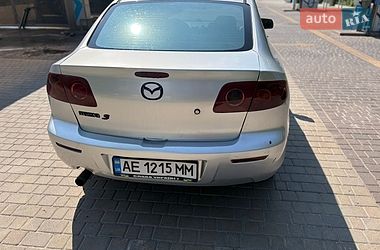 Седан Mazda 3 2004 в Днепре