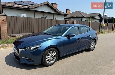 Седан Mazda 3 2017 в Києві