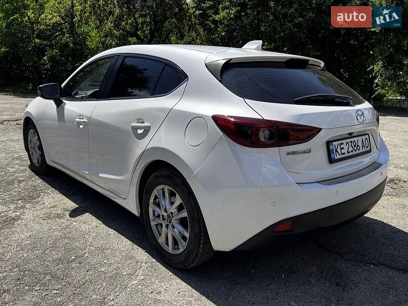 Хетчбек Mazda 3 2014 в Дніпрі