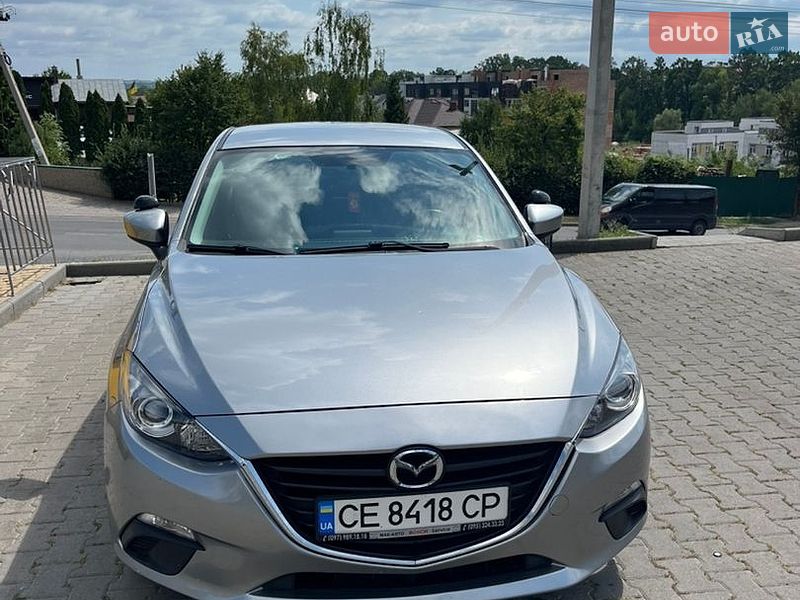 Седан Mazda 3 2013 в Чернівцях