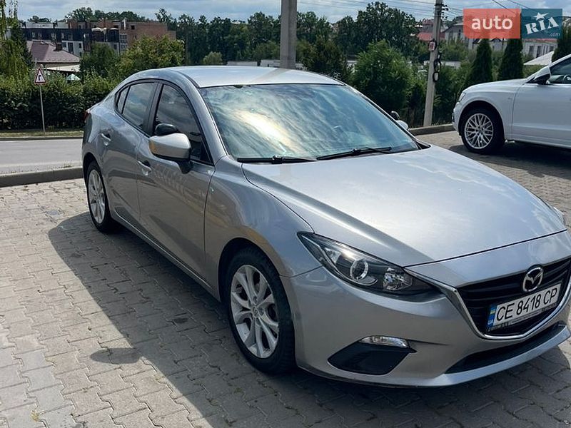 Седан Mazda 3 2013 в Чернівцях
