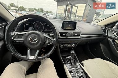 Седан Mazda 3 2016 в Києві