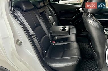 Седан Mazda 3 2017 в Харкові