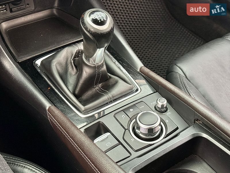 Седан Mazda 3 2017 в Харкові