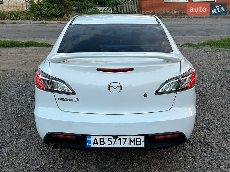 Седан Mazda 3 2010 в Бершади