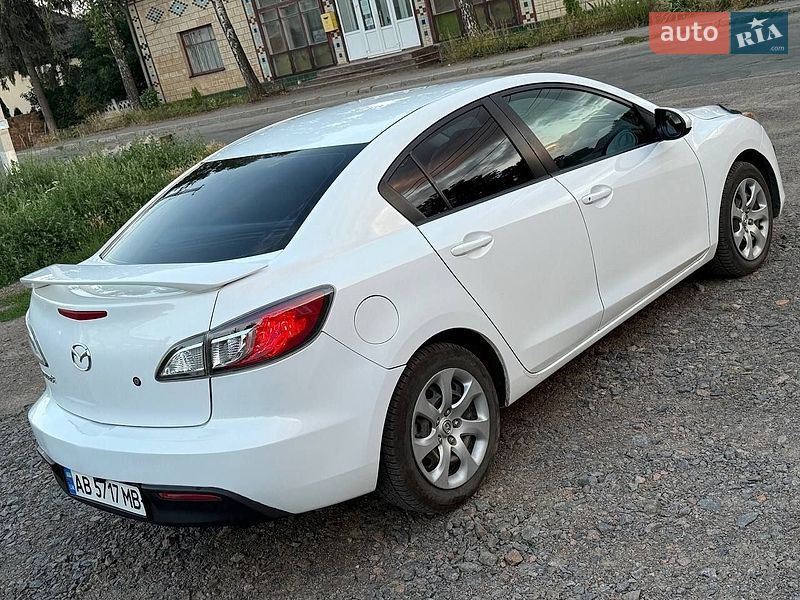Седан Mazda 3 2010 в Бершади