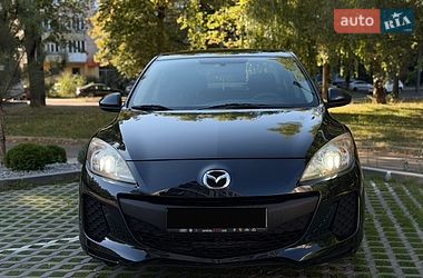 Хэтчбек Mazda 3 2013 в Ровно