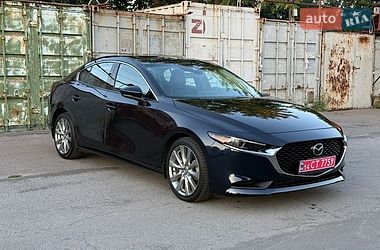 Седан Mazda 3 2019 в Черкасах