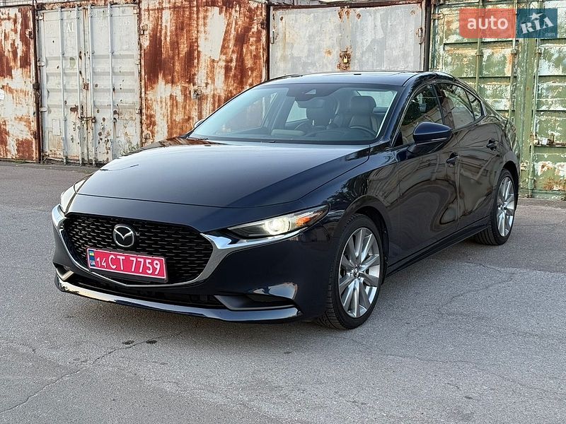 Седан Mazda 3 2019 в Черкасах