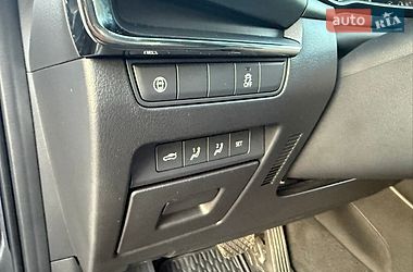 Седан Mazda 3 2019 в Черкасах