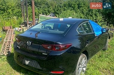 Седан Mazda 3 2021 в Солоницевке