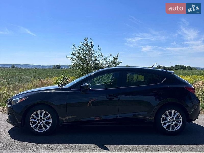 Хэтчбек Mazda 3 2015 в Львове