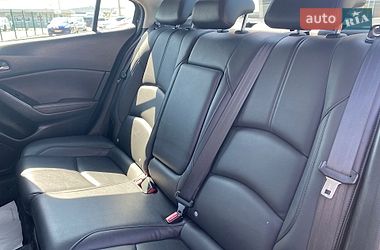 Седан Mazda 3 2018 в Києві