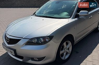 Седан Mazda 3 2006 в Волочиске