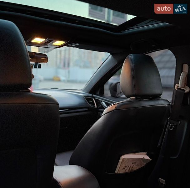 Седан Mazda 3 2015 в Киеве